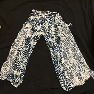 Francesca's Collections Blue and White Leaf Print Wide Leg Jumpsuit